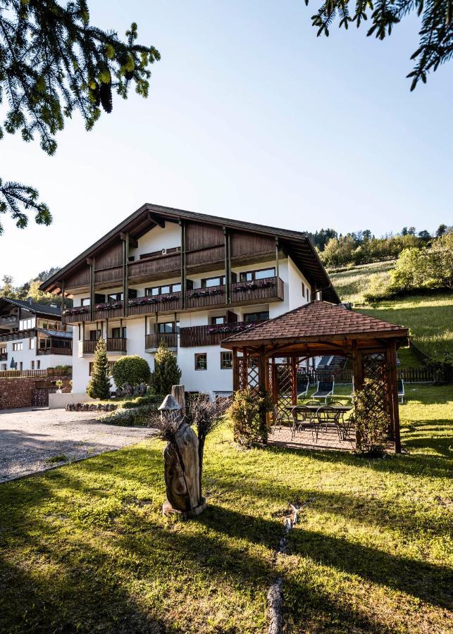 Raschoetzhof Funes  Exterior photo
